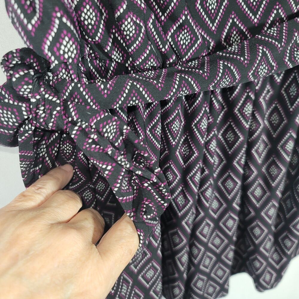 White House Black Market Small Strapless Geometric Romper Black Purple Pockets - Picture 3 of 12